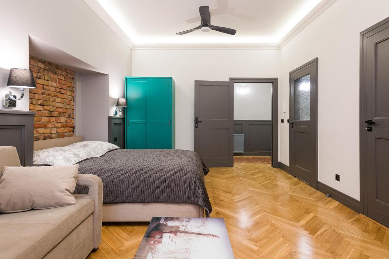 Luxury At The Main Square Tomasza Street * Krakau